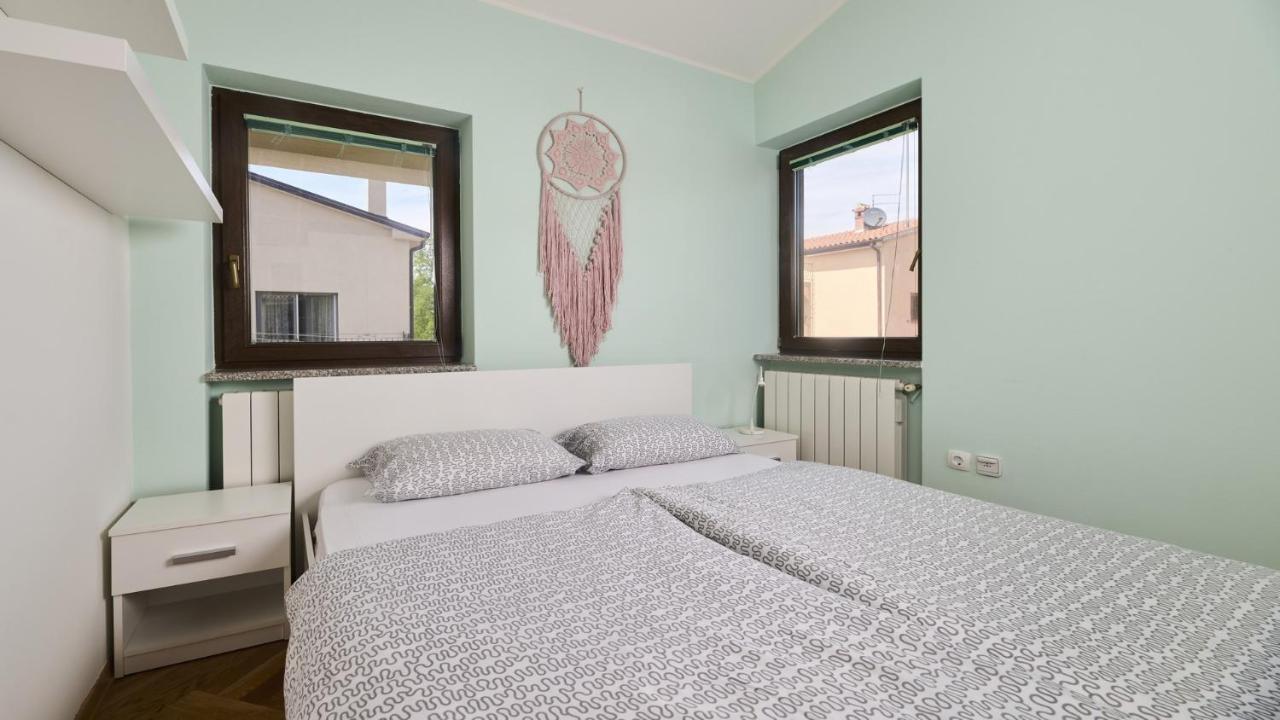Apartment Iriska Novigrad Istria エクステリア 写真