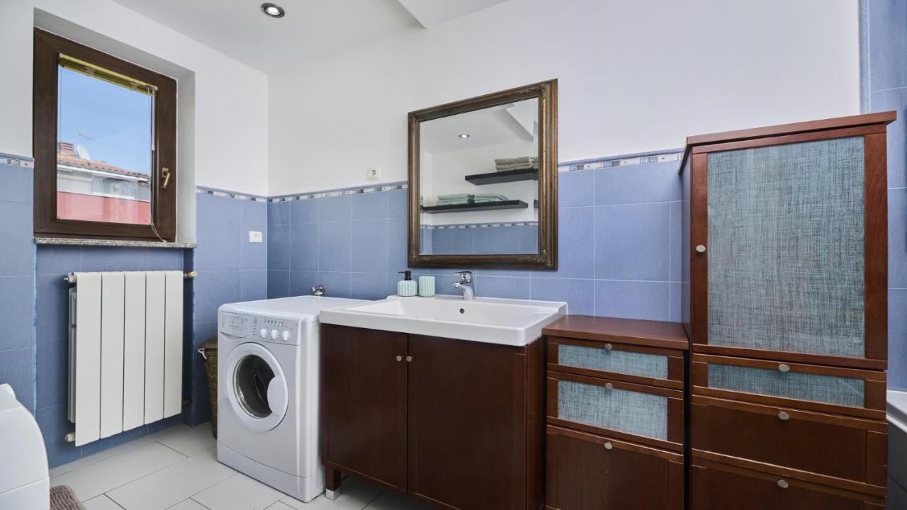 Apartment Iriska Novigrad Istria エクステリア 写真