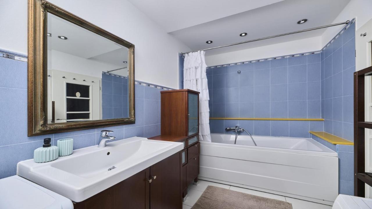 Apartment Iriska Novigrad Istria エクステリア 写真
